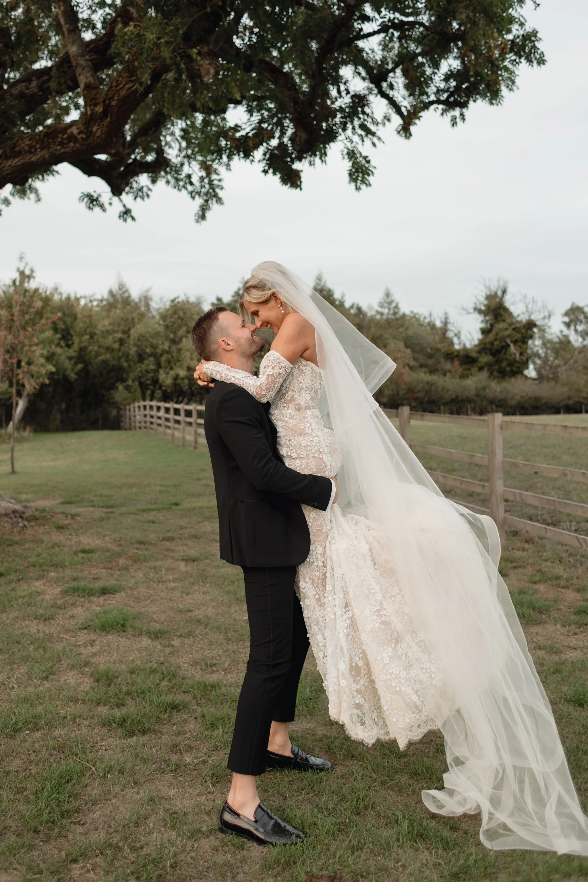 Dionne Fernyhough Wedding Photography (229).jpg