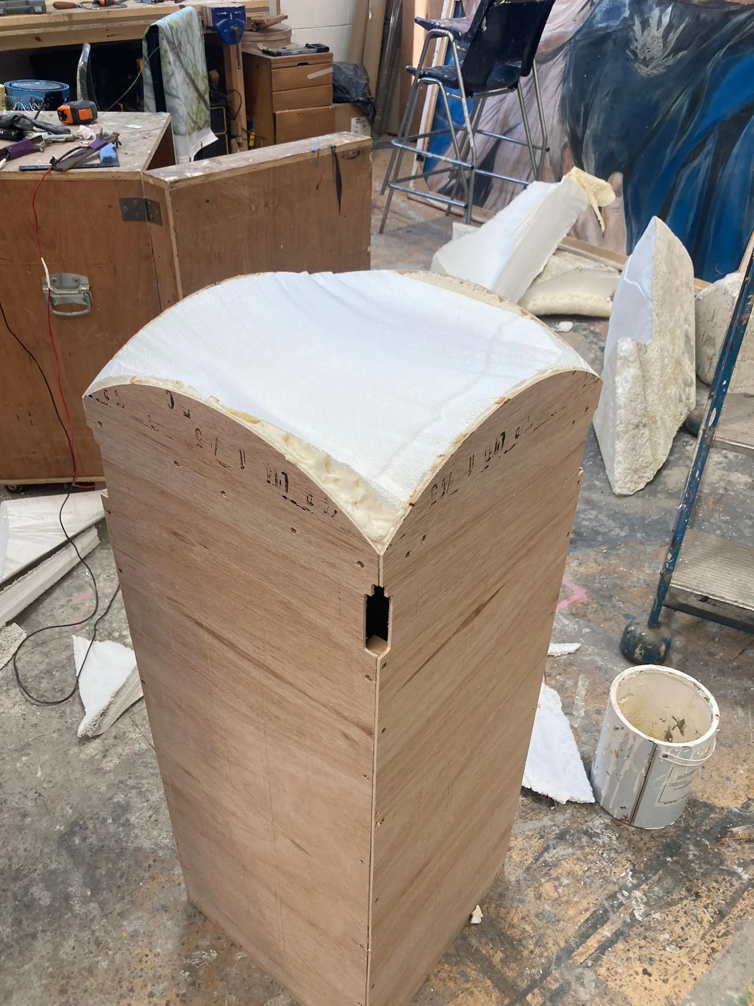 Assembling the phonebox