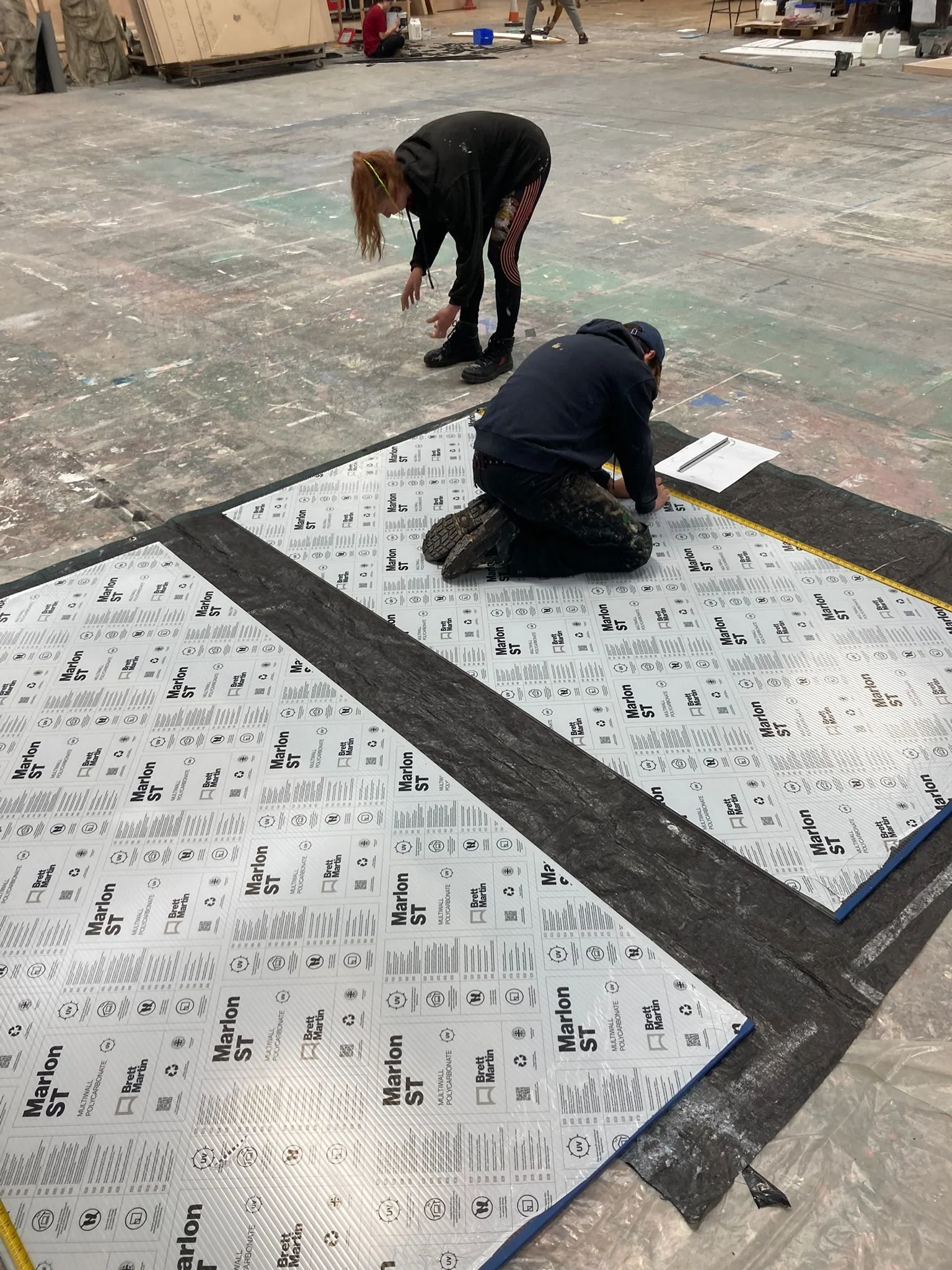Cutting twinwall flats