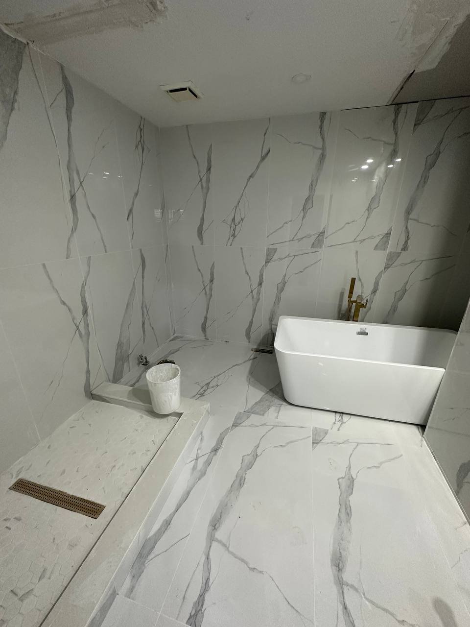 Full Bathroom Remodel - Mississauga, ON