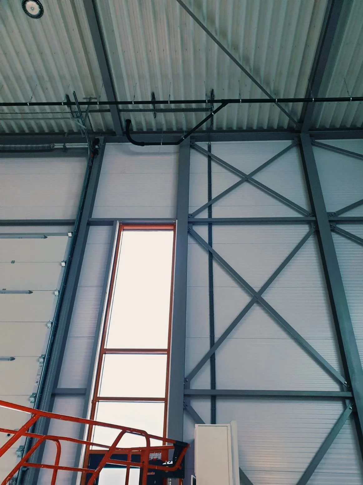 Instalatii electrice hale industriale
