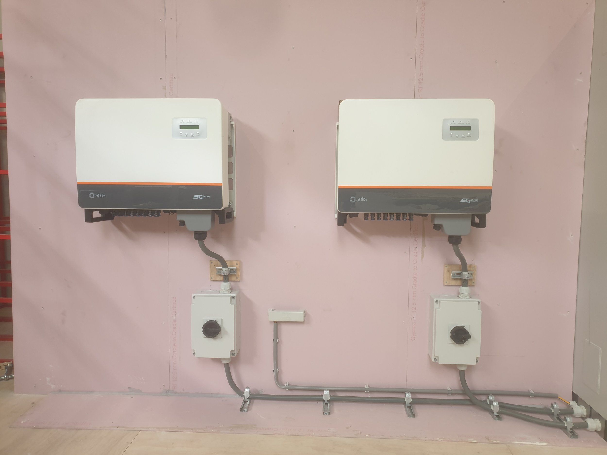 Montaj invertoare electrice
