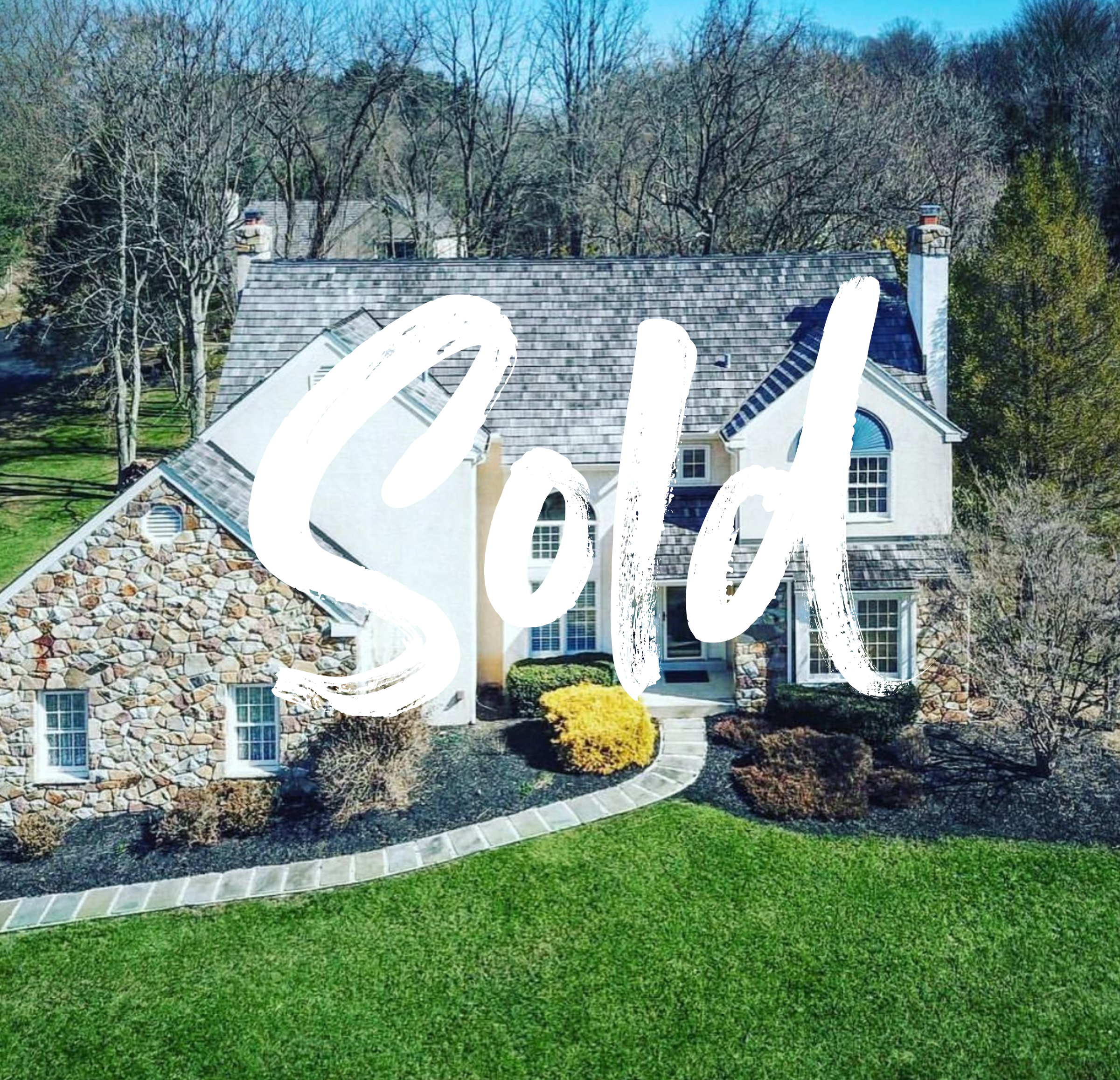 A large Delaware County house that was sold by Delco Realtor Mikey Parisano. The sellers listed their house with Delco Realtor Mikey Parisano and left Mikey a glowing review!