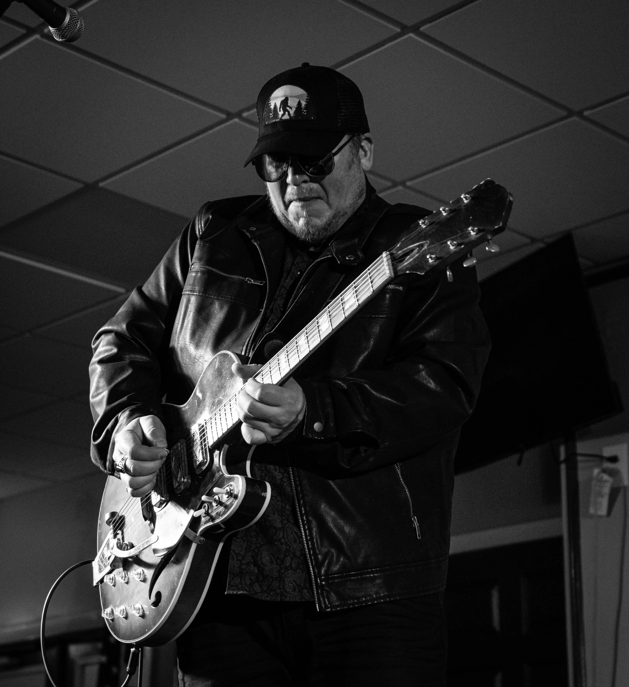 UNDERTAKERS030626-17.jpg