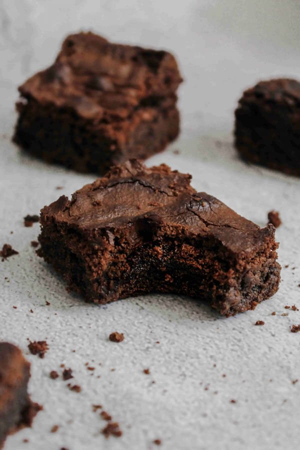 plate of brownies