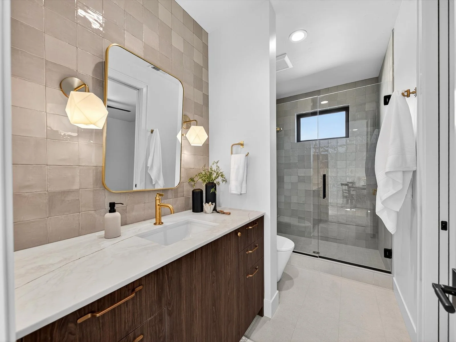 075-3671 Harvest Moon075.jpg