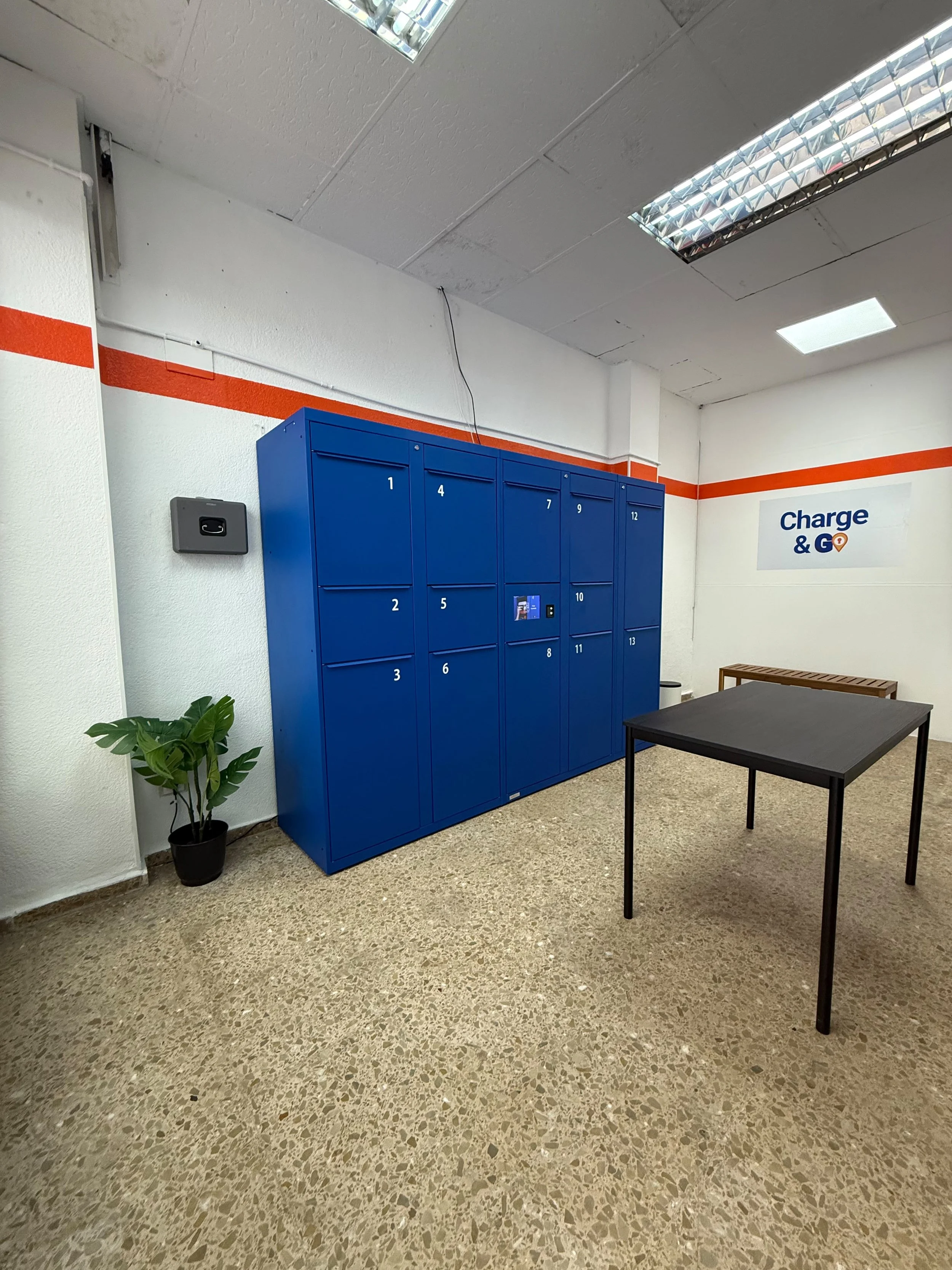Lockers GO City Lockers Torres de Serranos.jpeg