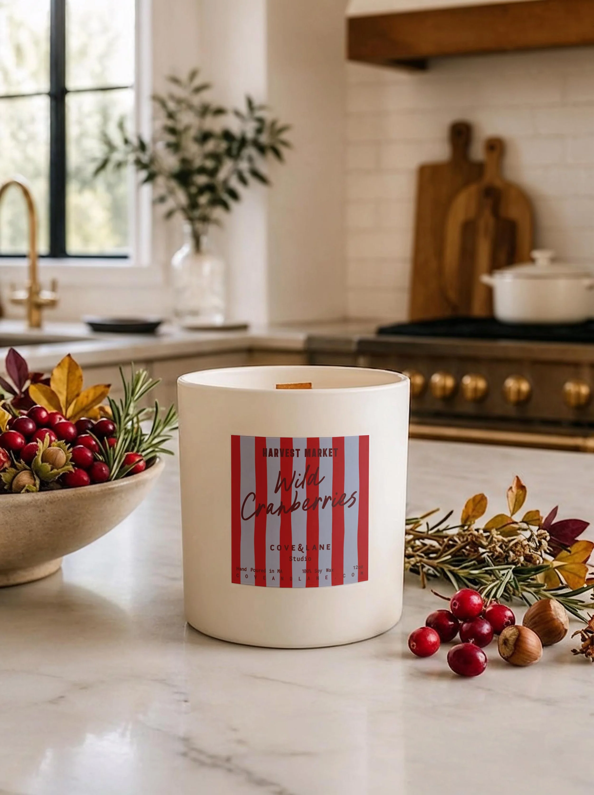 CoveAndLaneStudio_HarvestMarket_12oz_WildCranberries_V1@2x.jpg