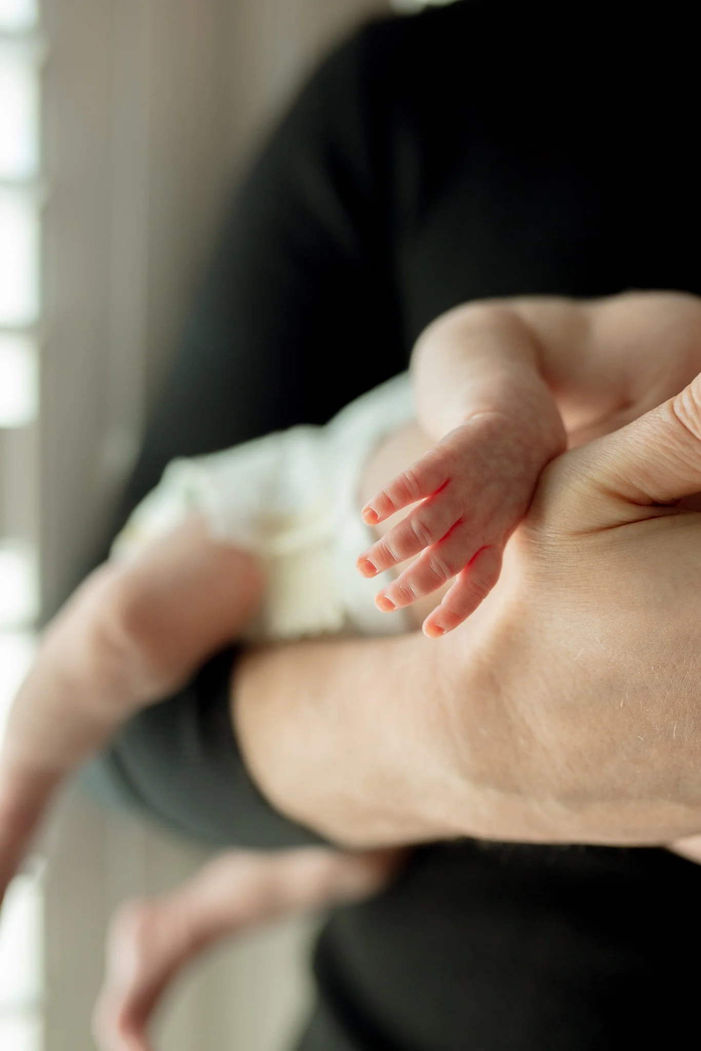 Lily James Newborn _ ANP (21).jpg