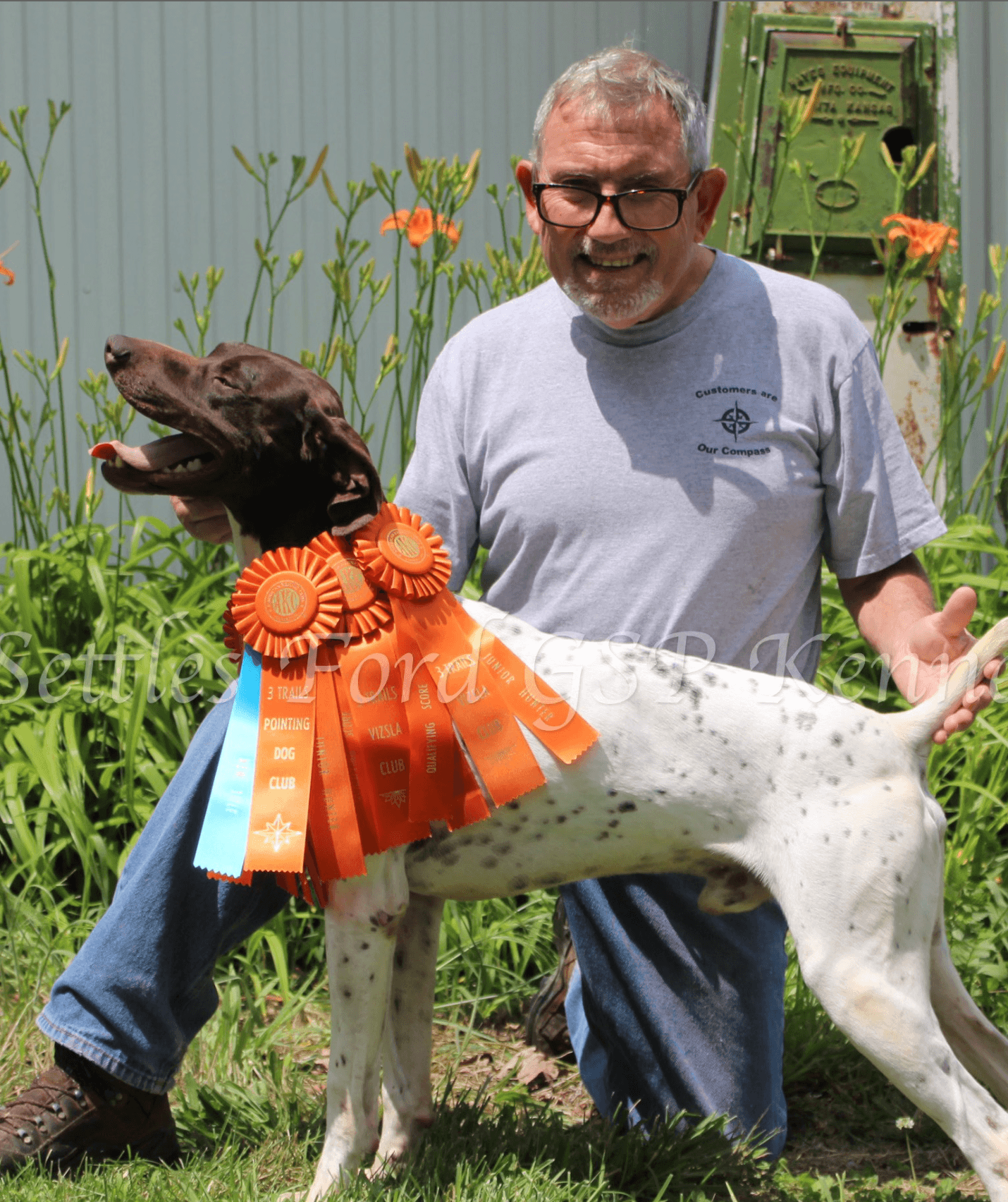 Bob, owner of Settles Ford Kennels with prize winning German Short Haired Pointer dog, breeder. Website by Heather.