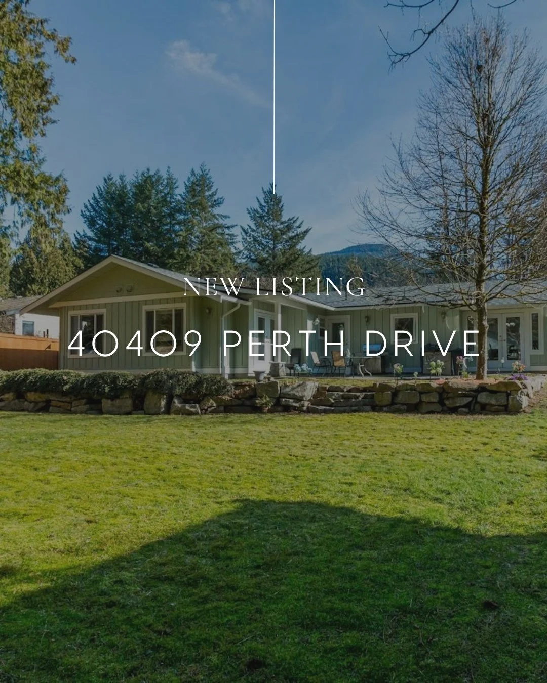 NEW LISTING 🏡⁠
⁠
Beautifully updated rancher in sought-after Garibaldi Highlands, backing directly onto a school and park for ultimate privacy and convenience. This spacious four-bedroom + flex space ( w/ access to outside) two full bathroom W/ gas 