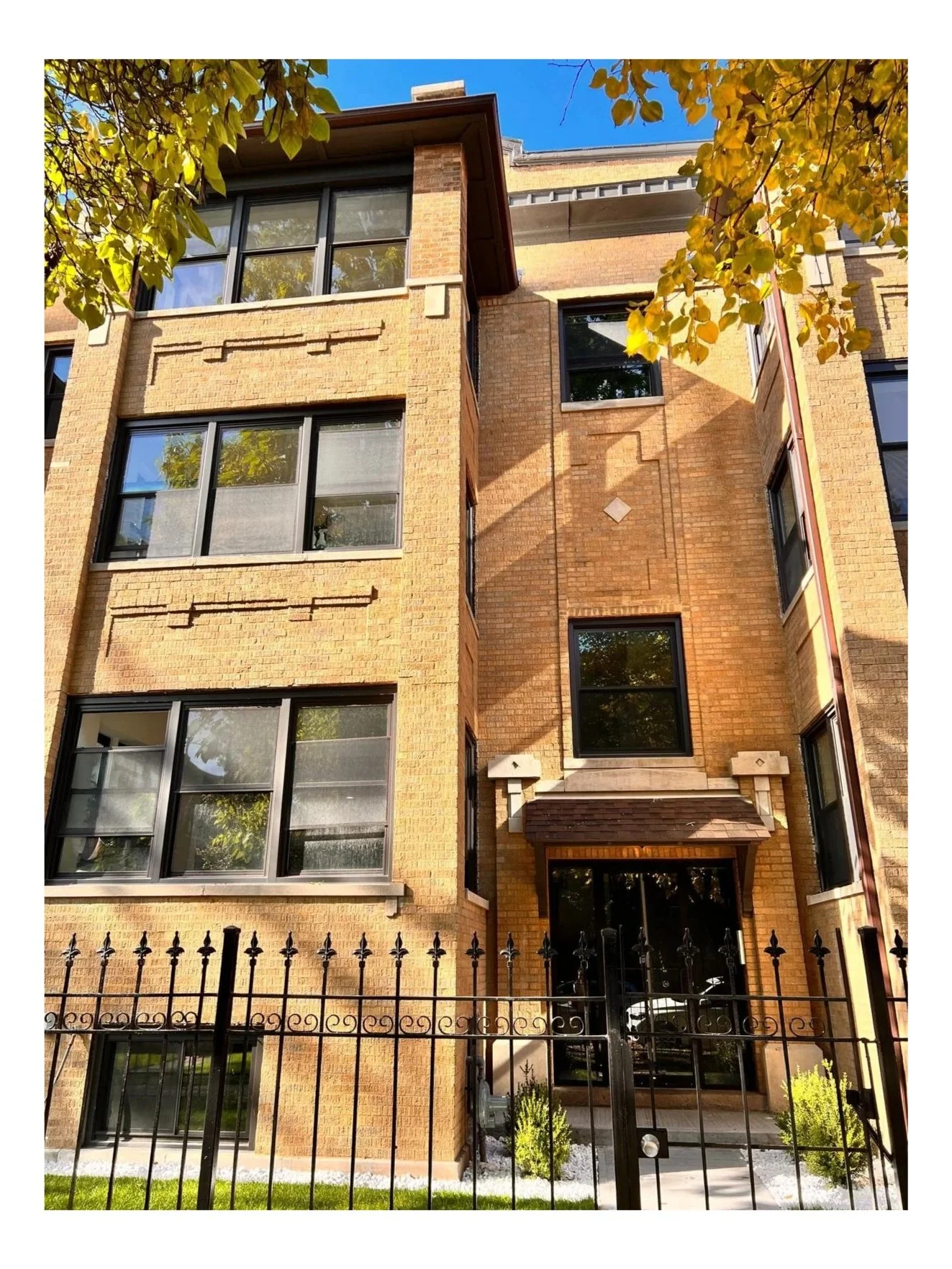 Ravenswood — Chicago
Multifamily Residential
Stabilized Income Asset