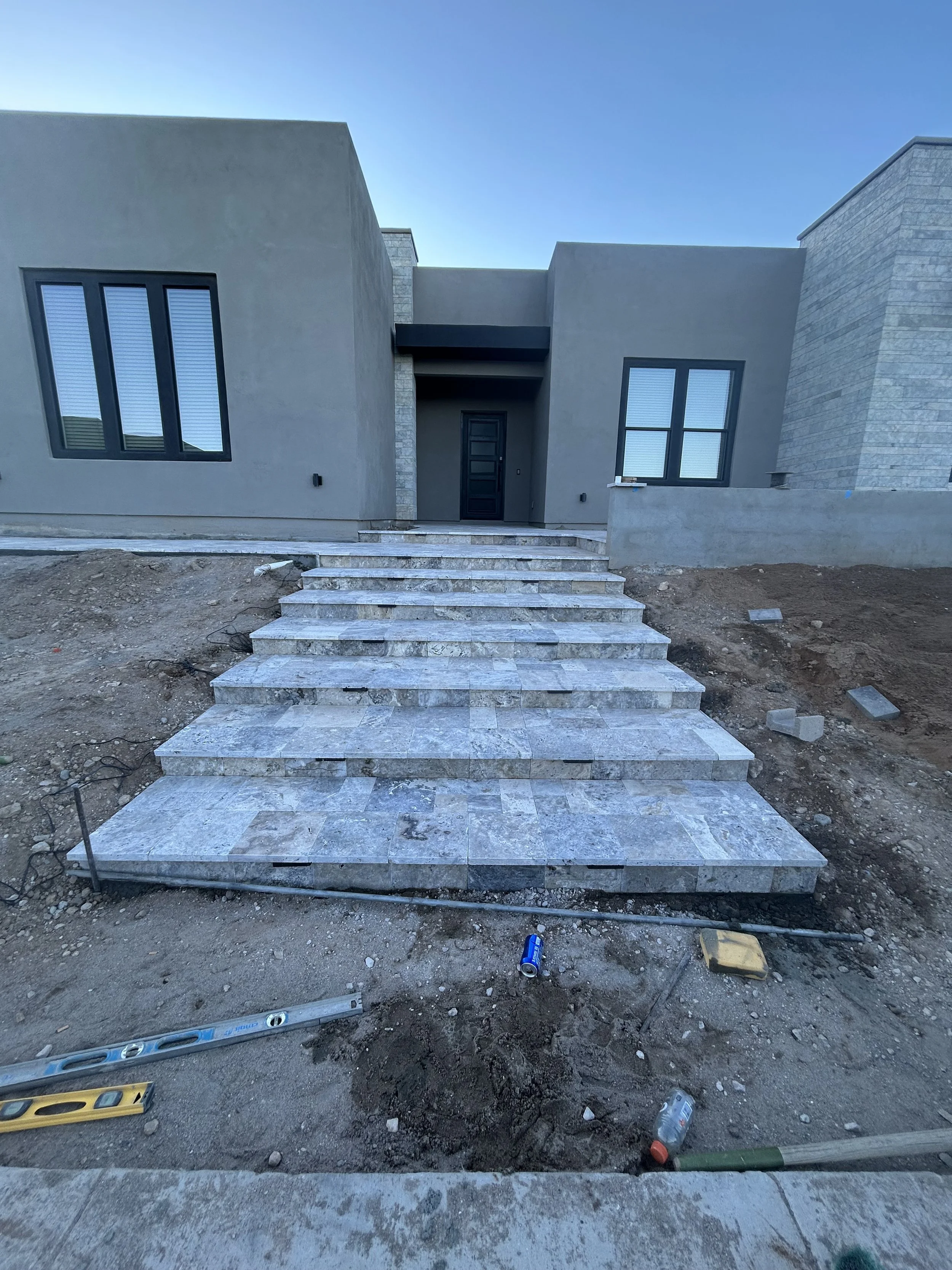 Travertine Steps with travertine Tile facings