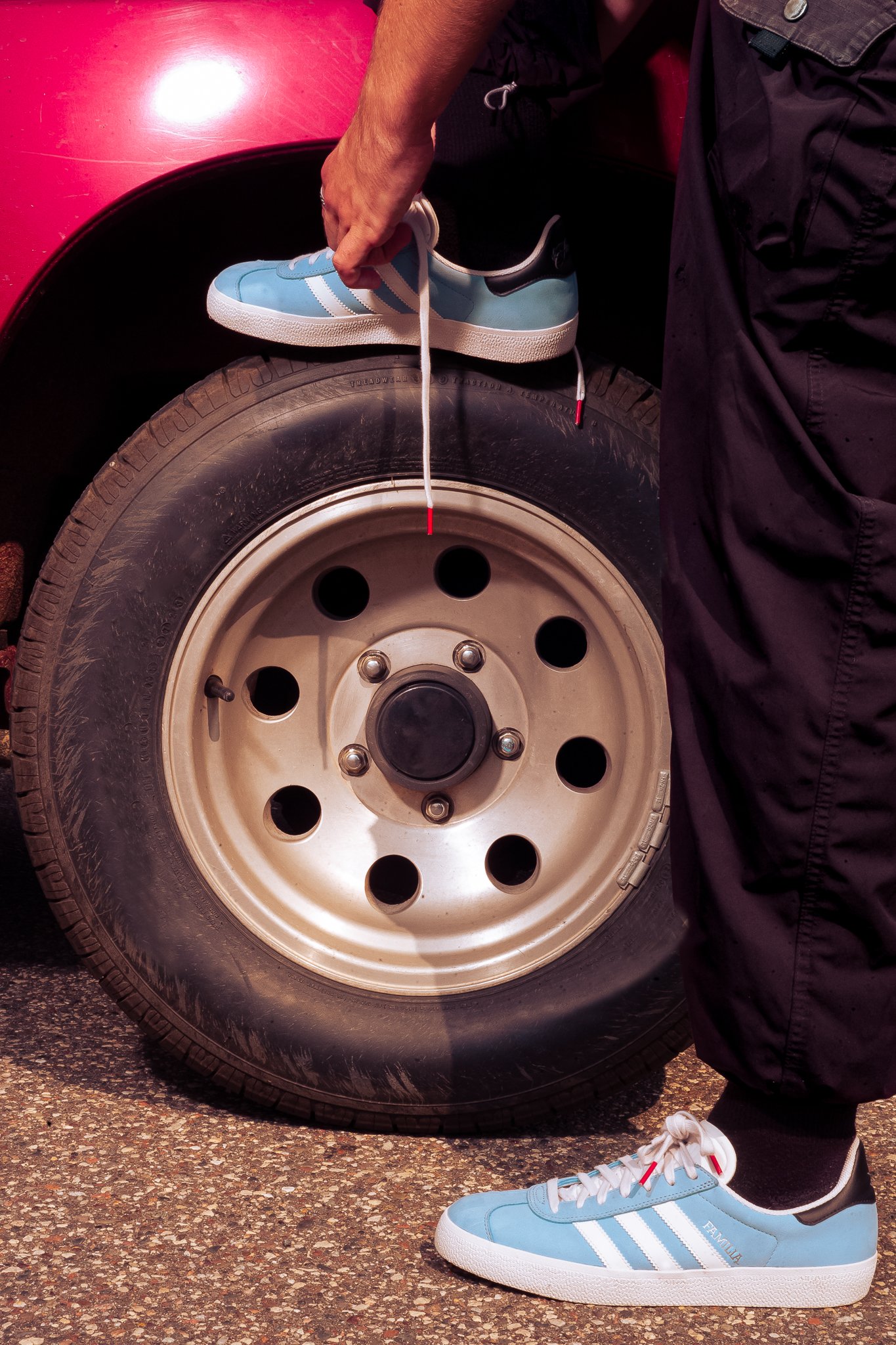 Cole-Larson-Adidas-MUFC-familiaskateshop-skateboard (14).jpg