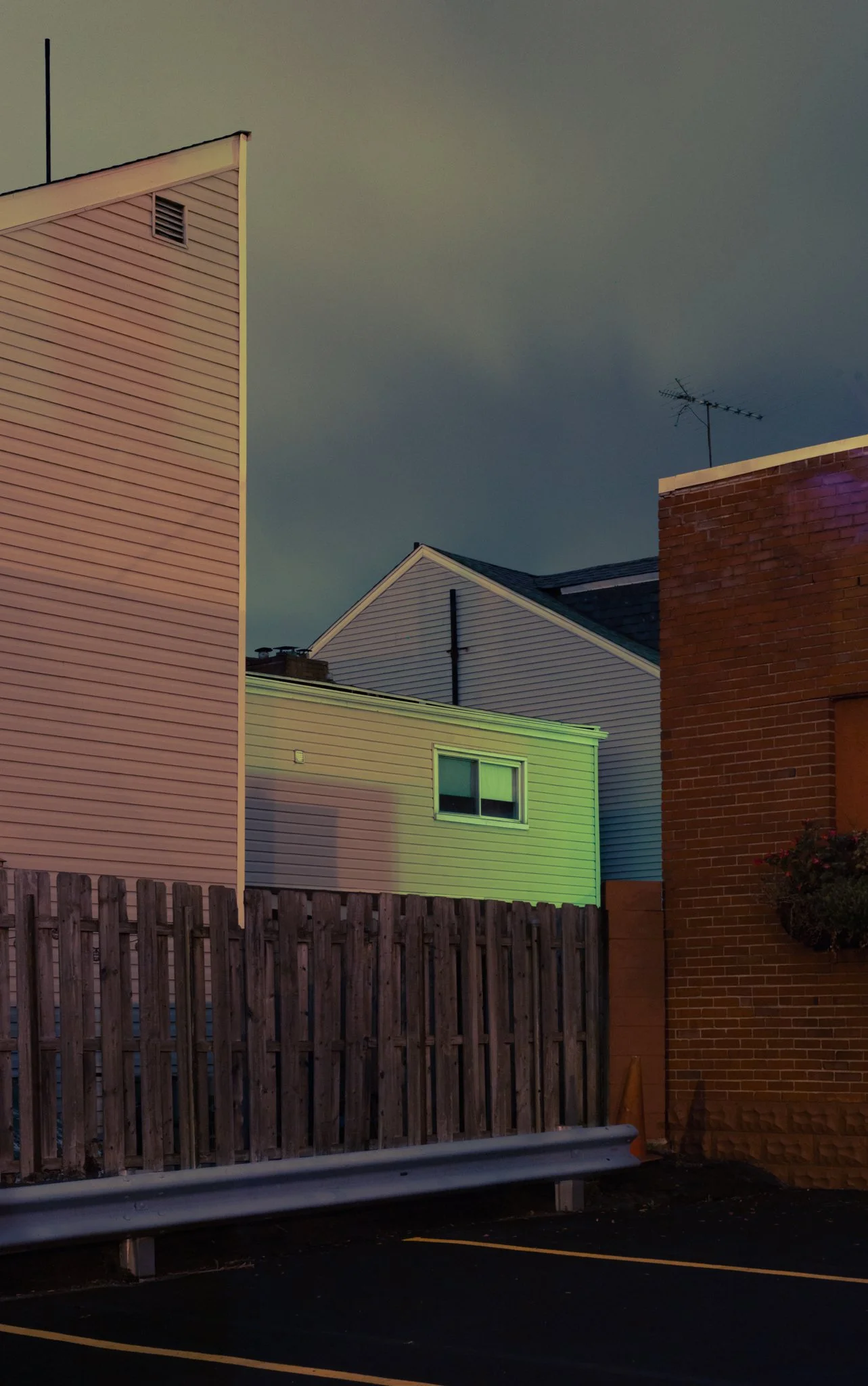 Cole-Larson-Dakotaknight-Betweentwofences-denteditions-dent-contemporary-photography (23).jpg