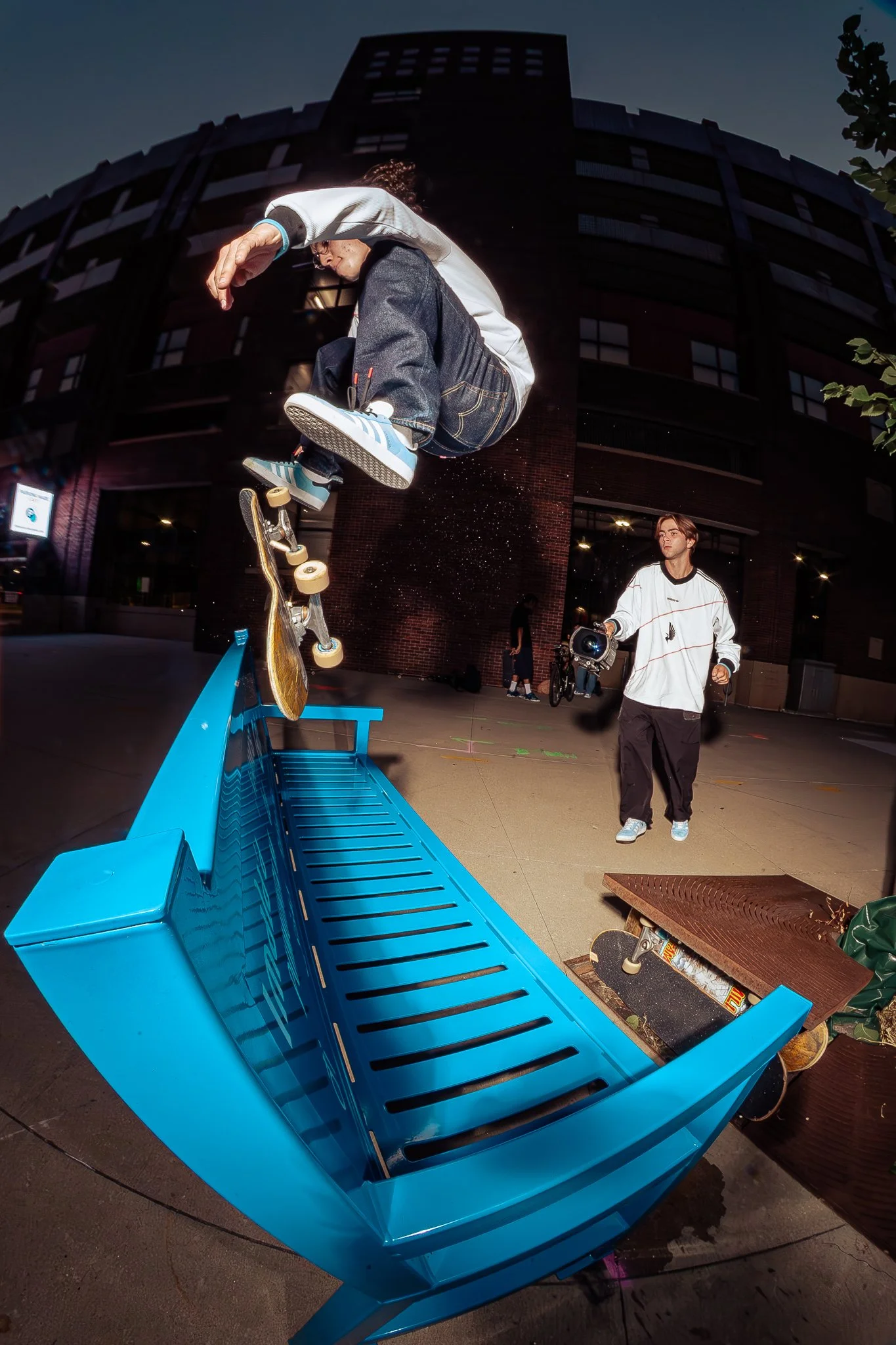 Cole-Larson-Adidas-MUFC-familiaskateshop-skateboard (4).jpg