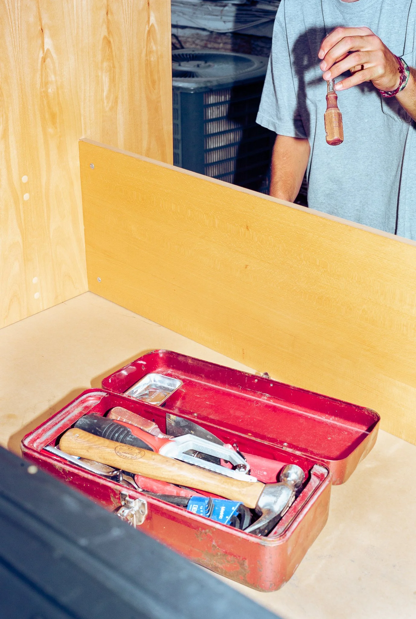 Cole-Larson-Dakotaknight-Betweentwofences-denteditions-dent-contemporary-photography (17).jpg