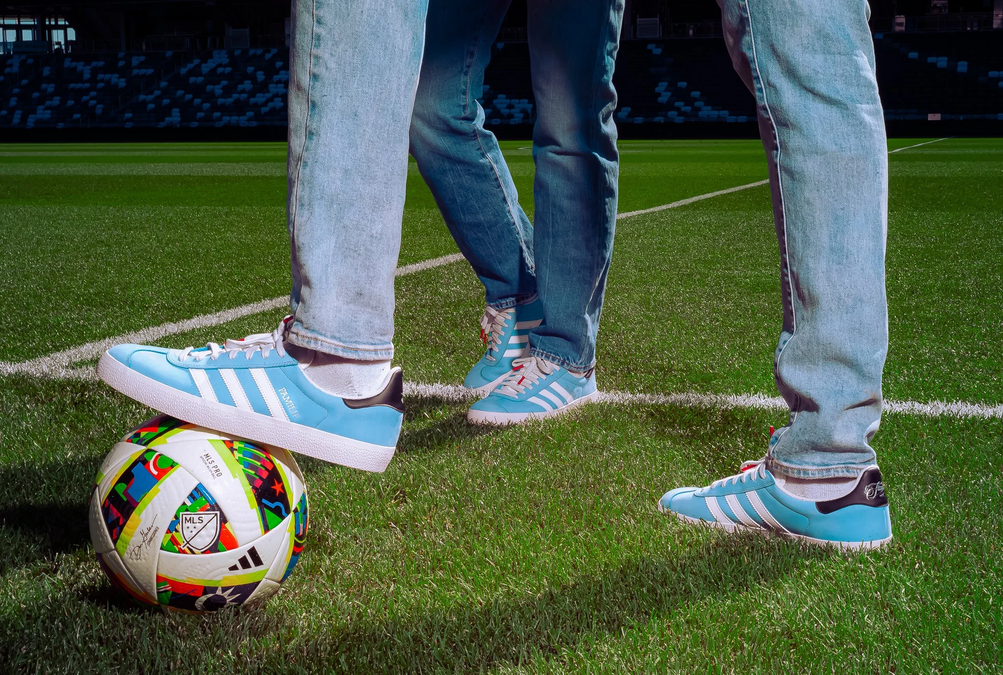 Cole-Larson-Adidas-MUFC-familiaskateshop-skateboard (9).jpg