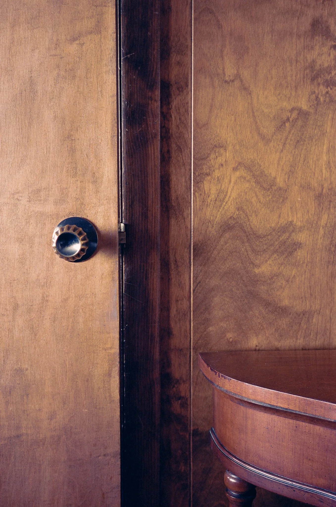 Cole-Larson-Dakotaknight-Betweentwofences-denteditions-dent-contemporary-photography (3).jpg