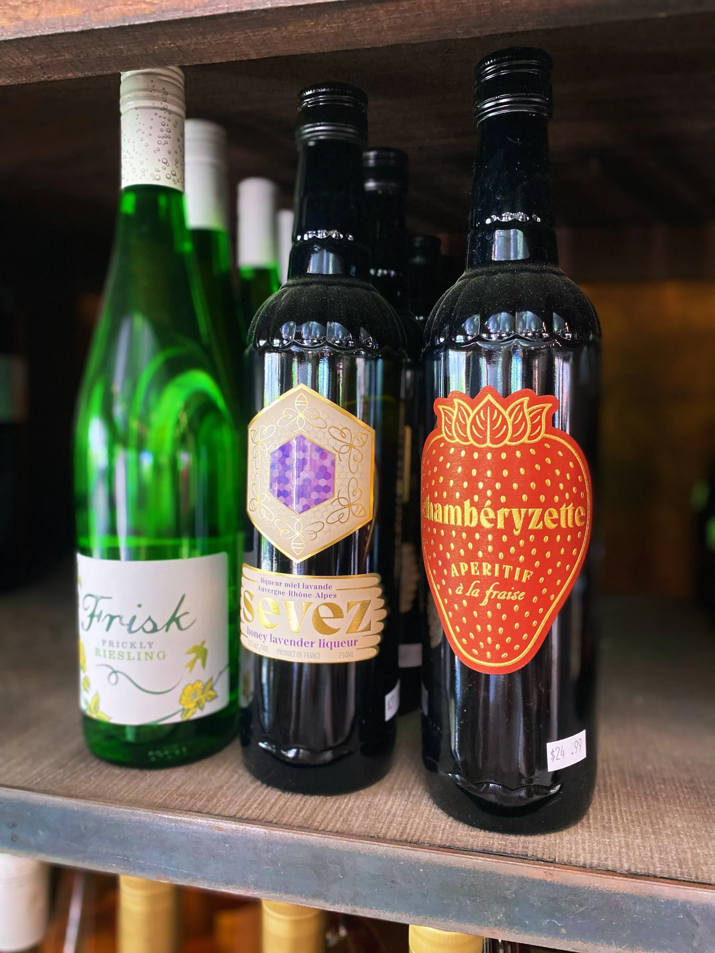 A trio of sips made for slow moments ~ check out our large variety of wines, liqueurs and aperitifs at the Lancaster Greenhouse.🍷🍶

🍏Frisk Sparkling Riesling - A bright, lightly fizzy Riesling with zesty citrus, green apple, and a touch of sweetne