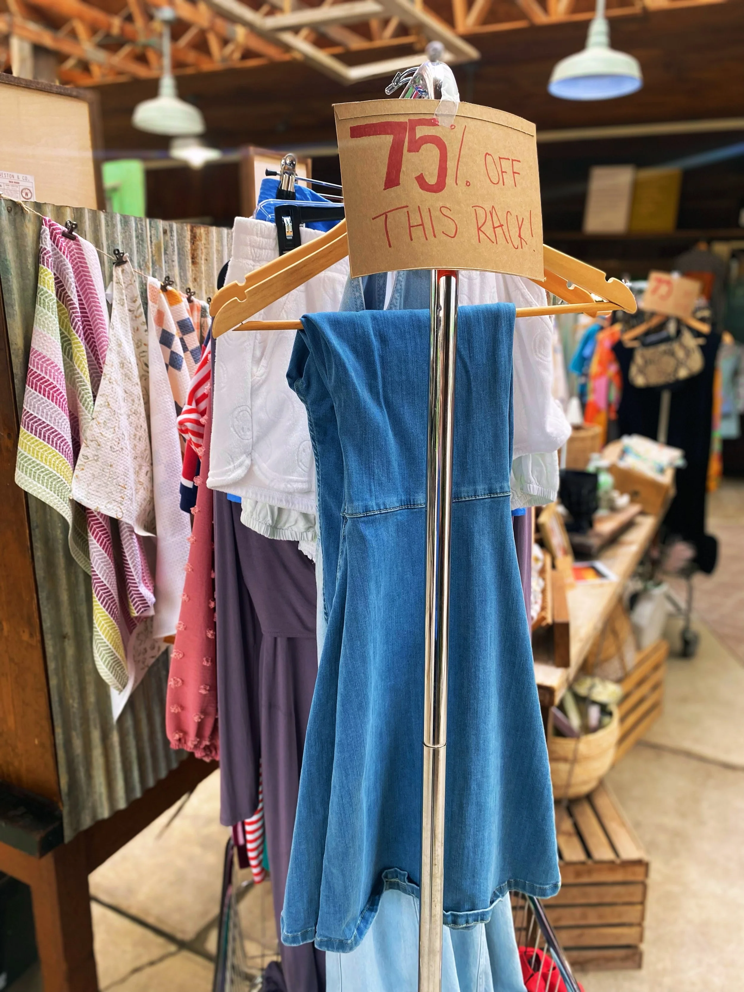 75% OFF THIS WEEKEND ONLY!🛍️🏃&zwj;♀️💨

@secondstorycuratedgoods has hand picked, brand name gems that won&rsquo;t last long at this price. Find your newest obsession today!🤩

⏰Hours:
Monday - Friday: 9am - 5pm
Saturday: 9am - 4pm
Sunday: 11am - 4