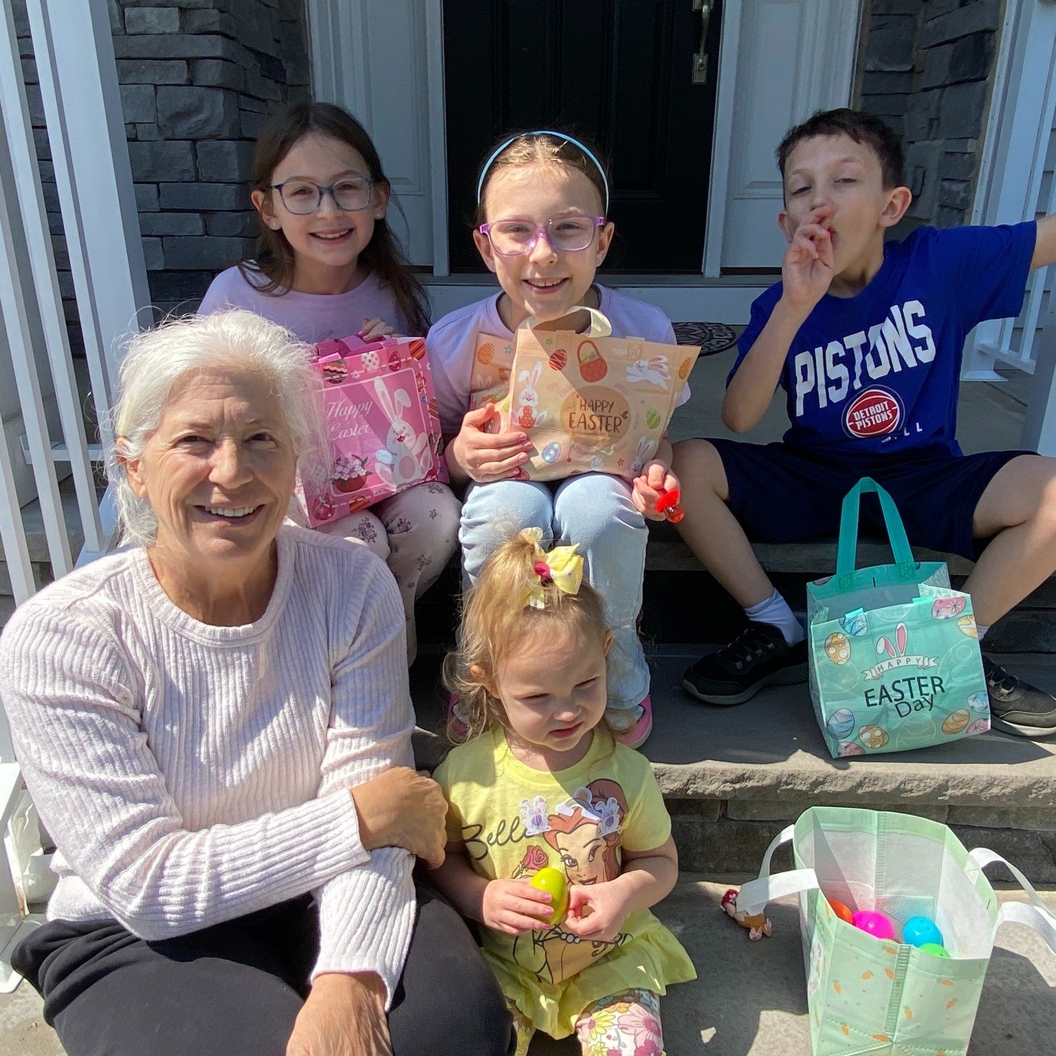 Sometimes, the smallest voices inspire the biggest ideas. 💛

The inspiration for my upcoming book "Louis and Lila" came from a simple but profound observation my granddaughter made one day:

"Old people and young people have a lot in 
