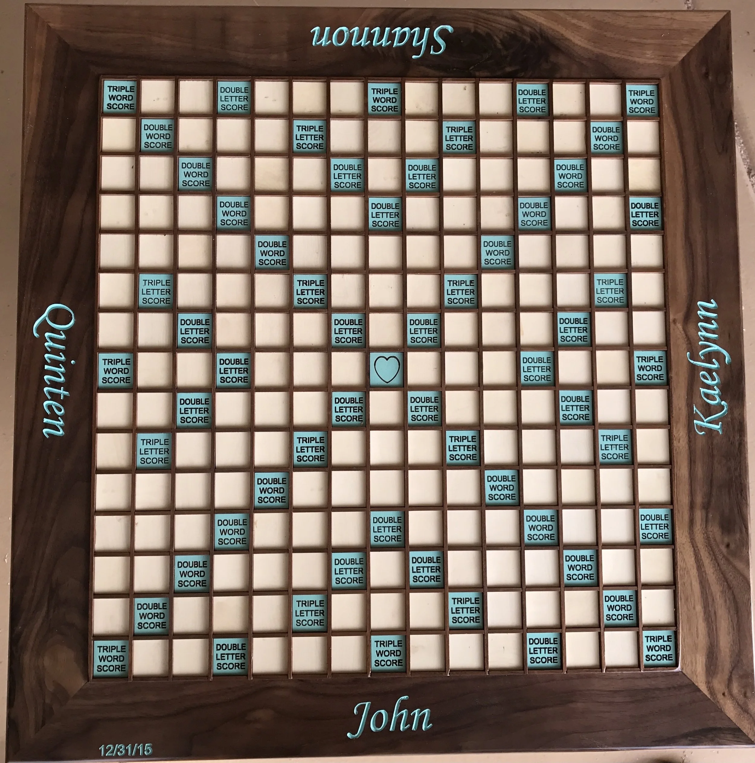 Walnut & Bamboo
Monotone Premium Spots