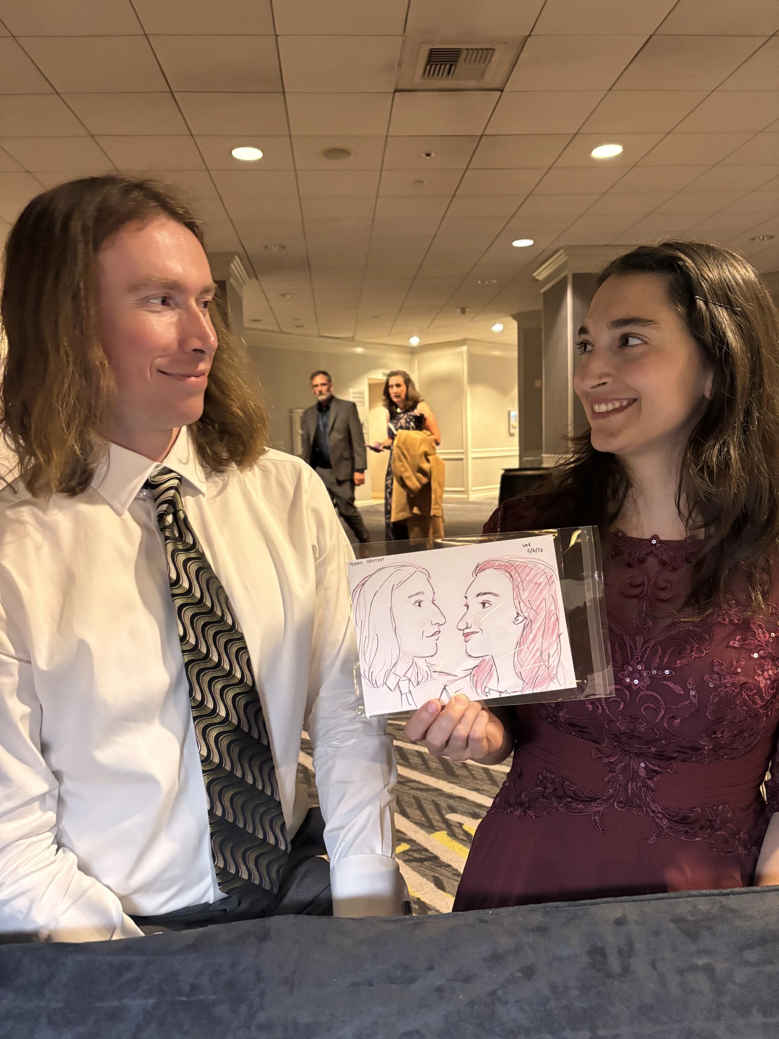 Live portraits at a wedding at the portland marriott