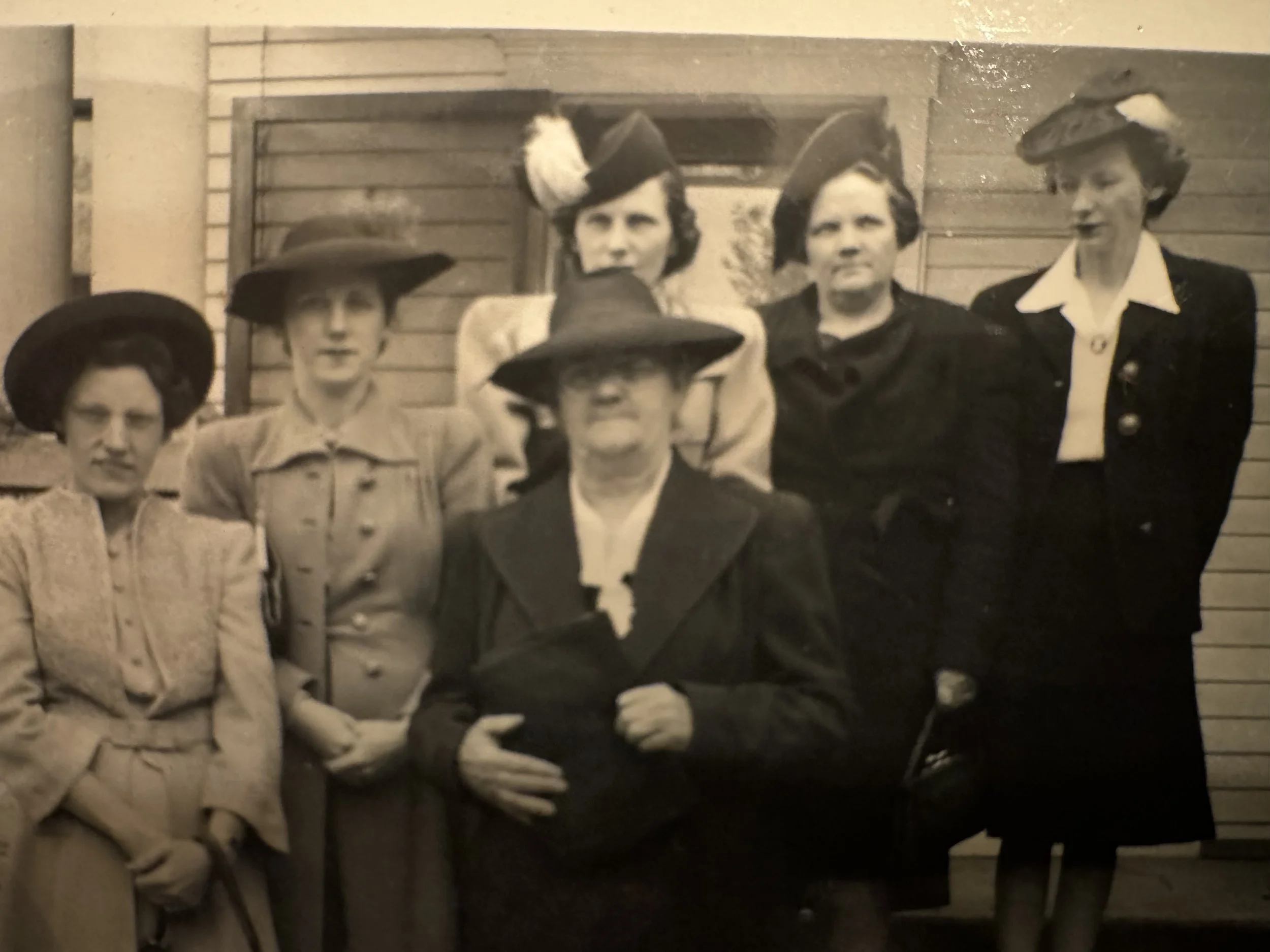 Lizzie and daughters.jpg