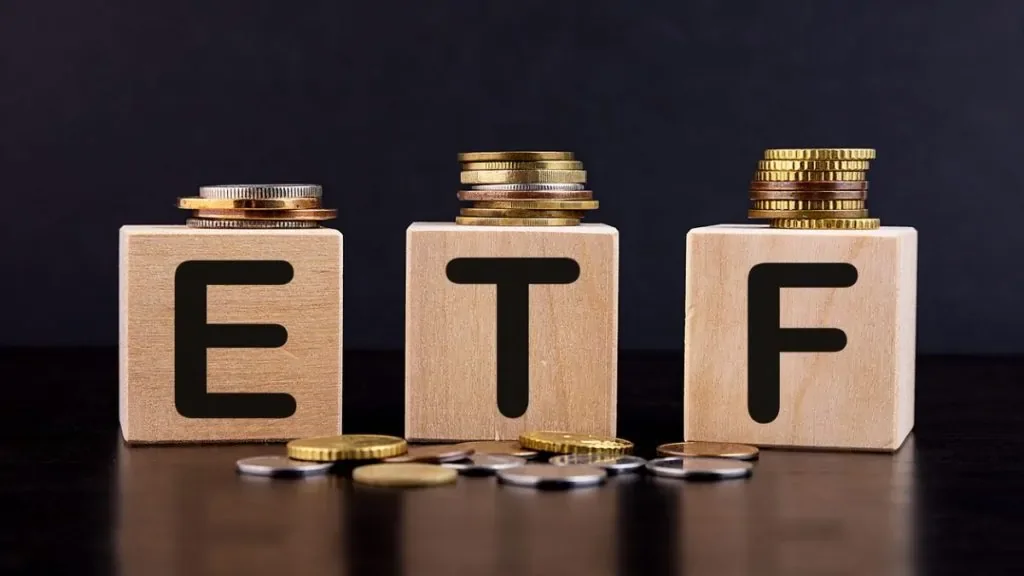 What Are Exchange Traded Funds (ETFs)?