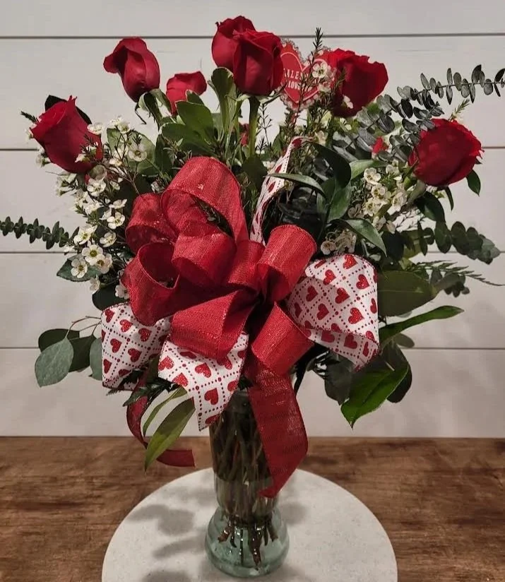 12 premium rose arrangement $90+