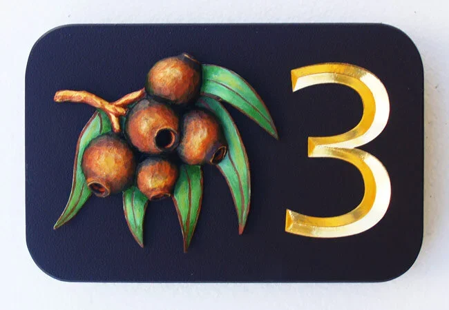 3-house-sign_1.webp