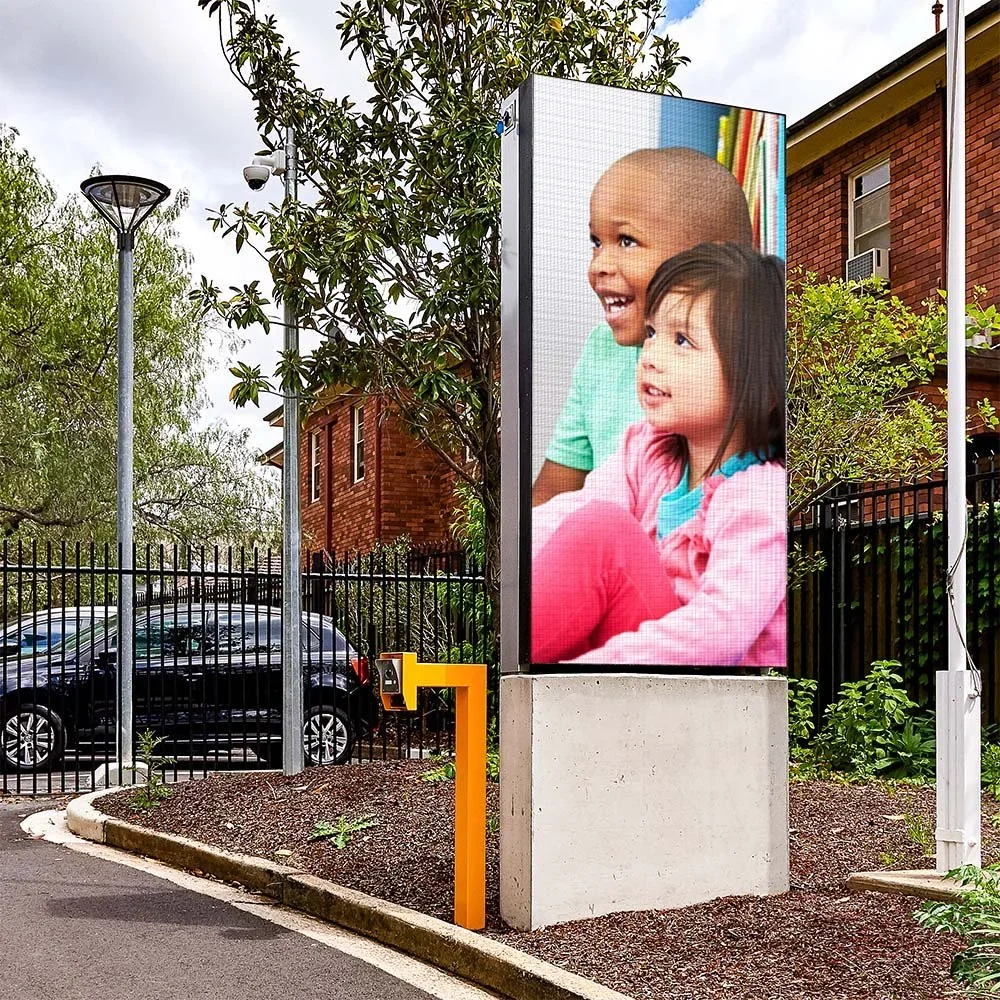 bayanami-public-school-portrait-led-notice-board-plinth-sign.webp