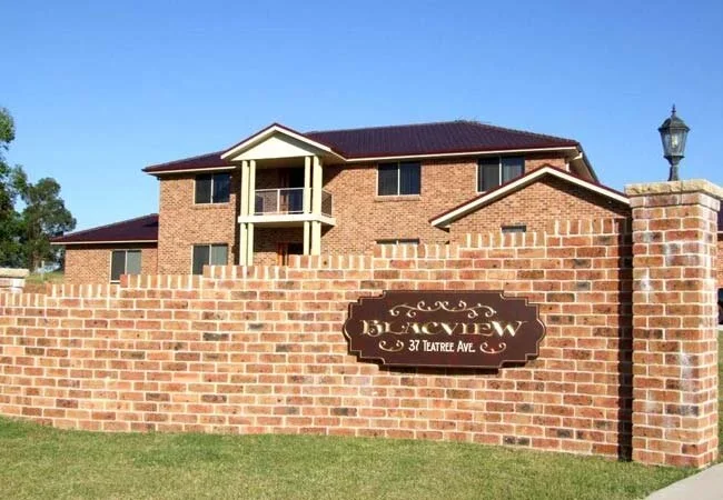 blacview-house-sign-1.webp