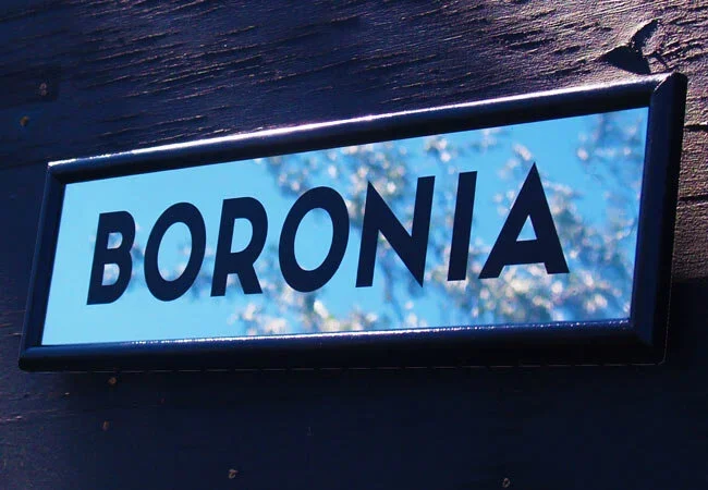 boronia-mirror-house-sign.webp