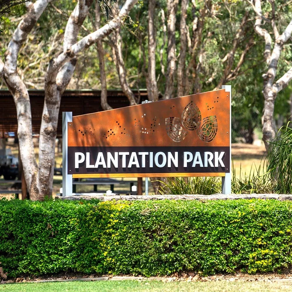 burdekin-sc-pylon-park-signage-perforated-patterns.webp