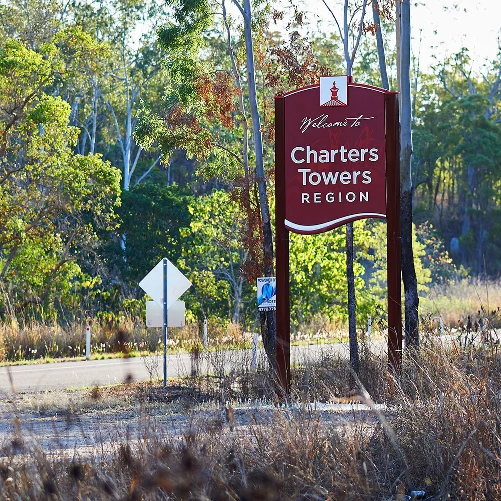 charters-towers-frangible-shire-entry-welcome-sign.webp