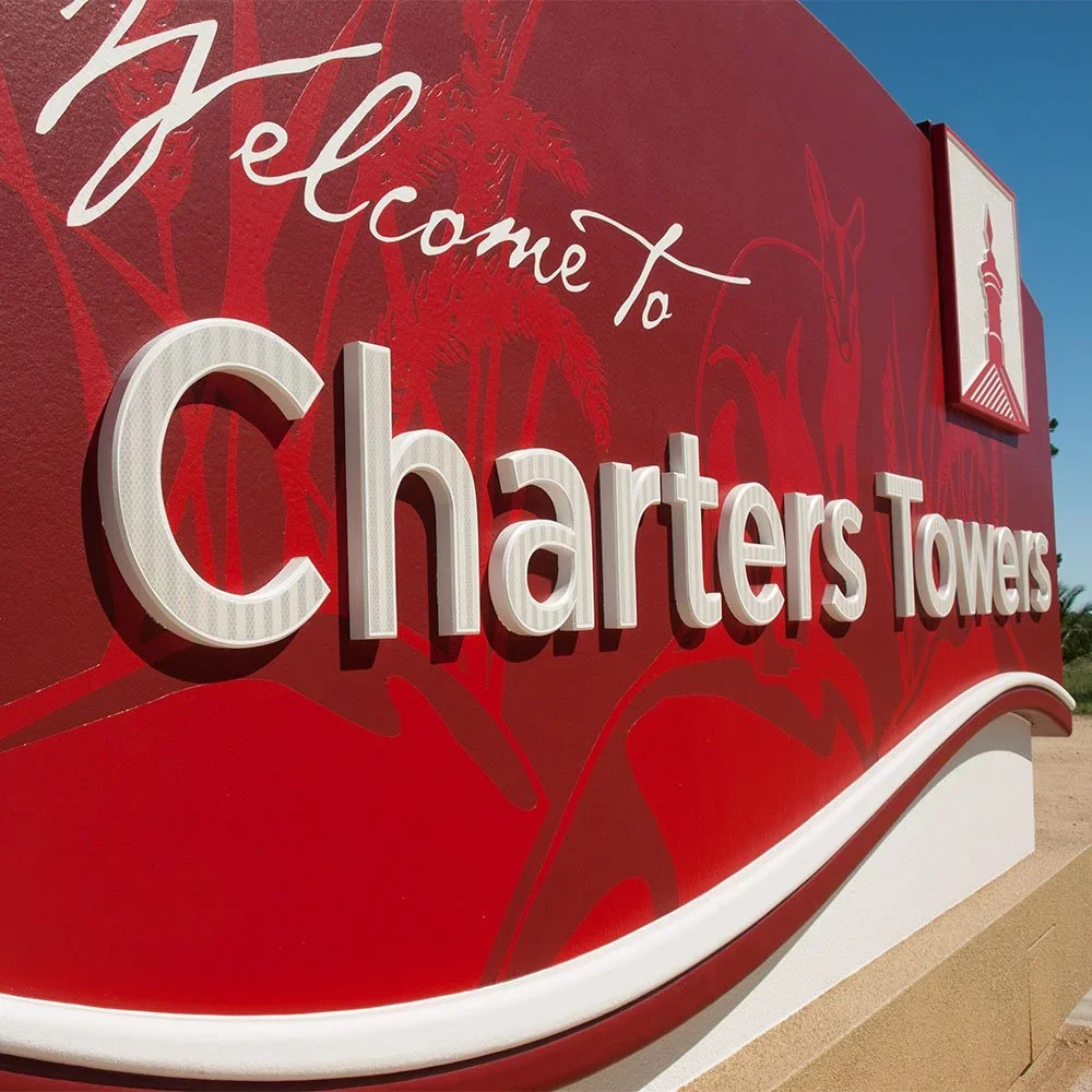 charters-towers-frangible-town-entry-monument-sign.webp