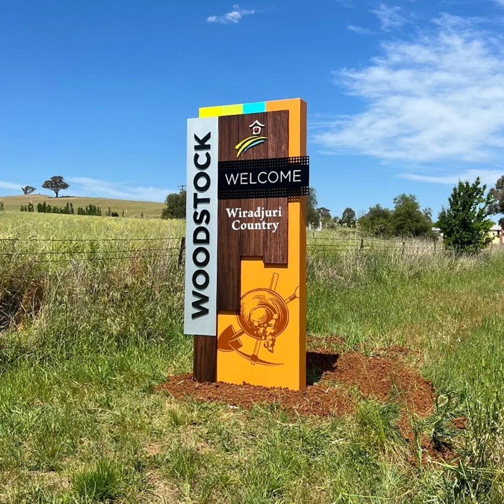 cowra-council-frangible-town-entry-sign-nsw.webp