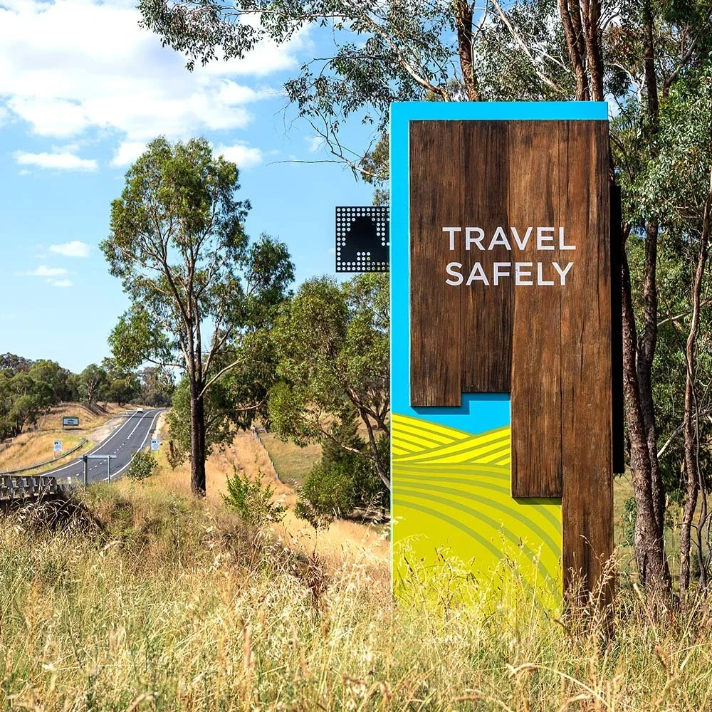 cowra-shire-council-gateway-signage-back.webp