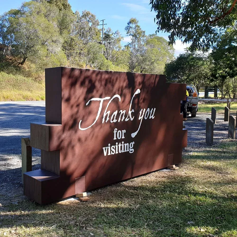 dayboro-entrance-signage.webp