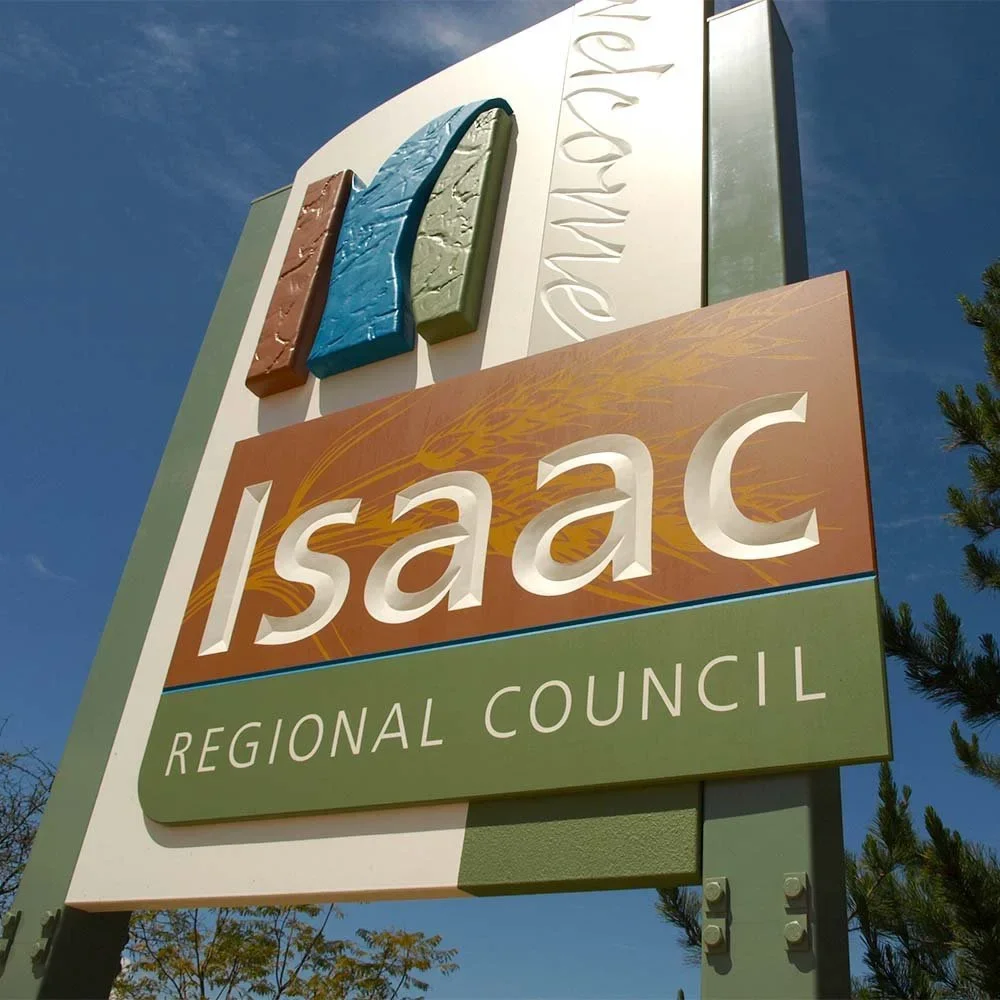 isaac-regional-council-boundary-signage-with-breaksafe-hardware.webp