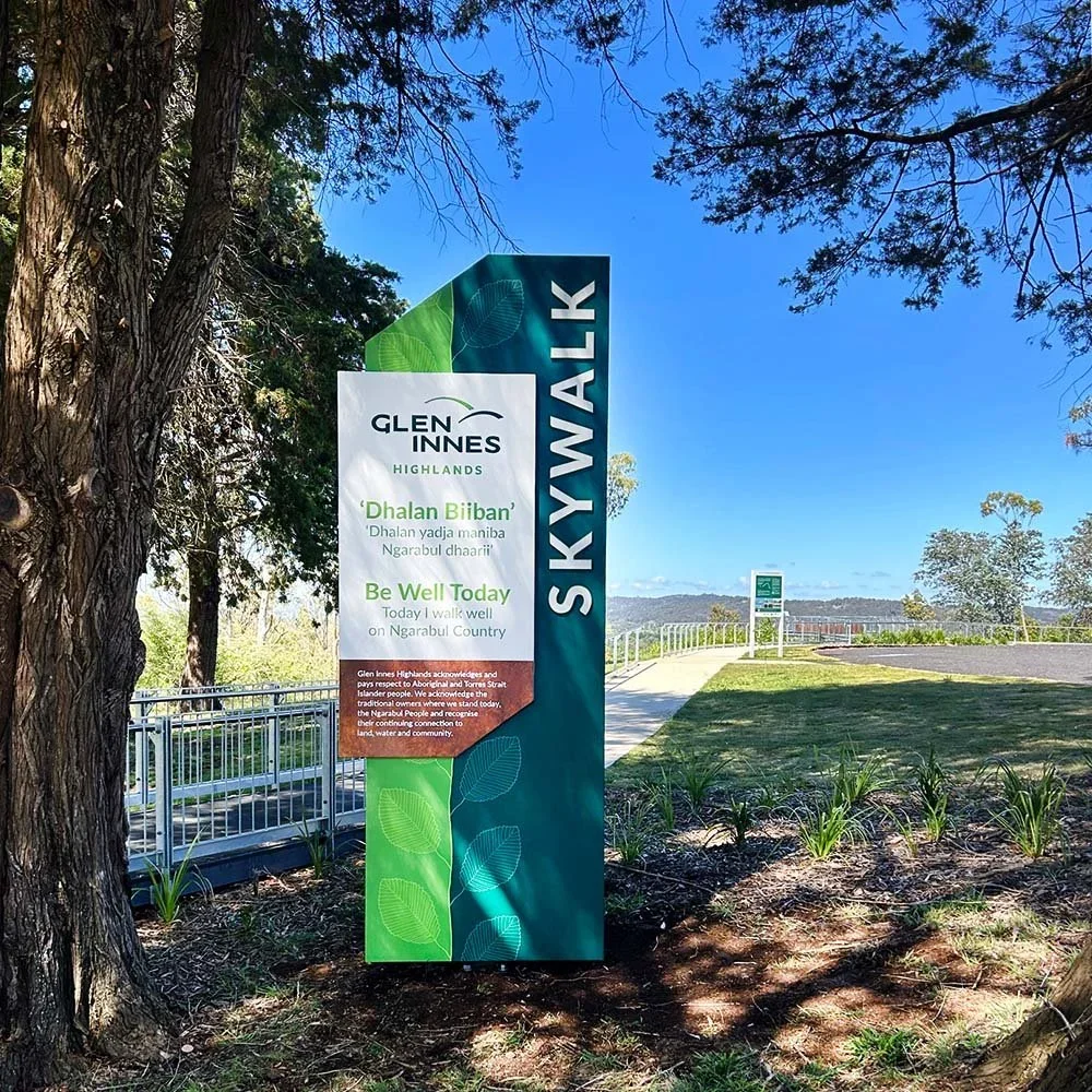glen-innes-skywalk-monument-entrance-signage.webp