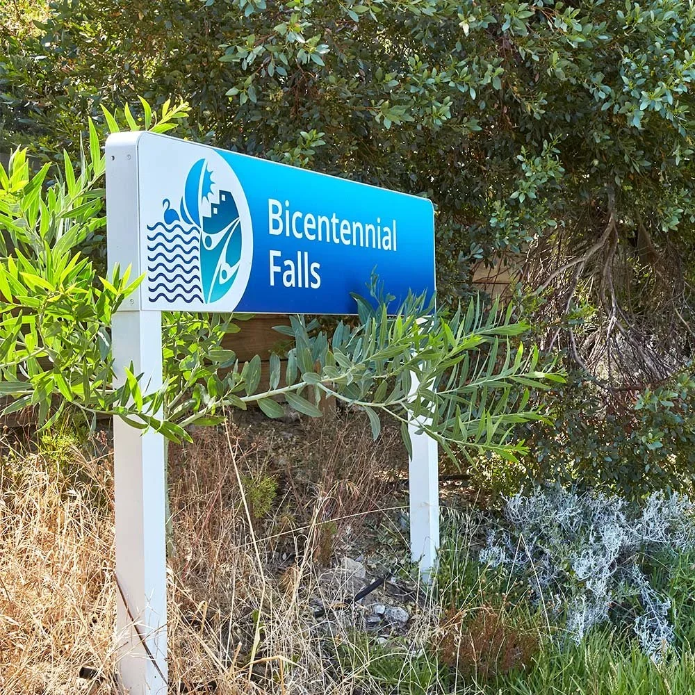 east-fremantle-city-council-bicentennial-falls-park-sign.webp