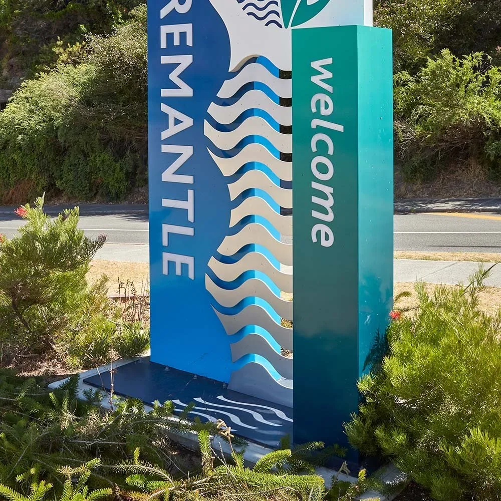 east-fremantle-city-council-illuminated-gateway-sign.webp