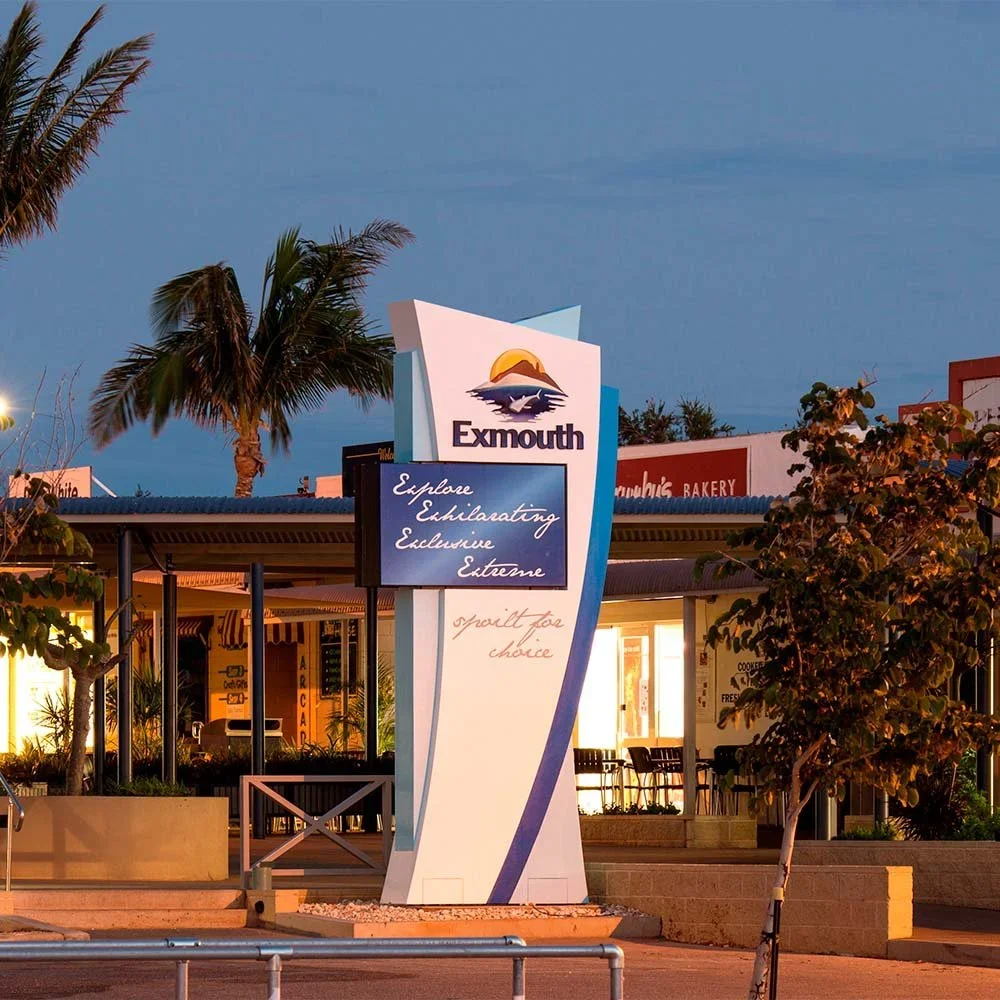 exmouth-district-council-monument-electronic-signage.webp