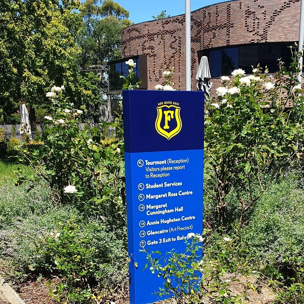 fintona-small-freestanding-wayfinding-sign.webp