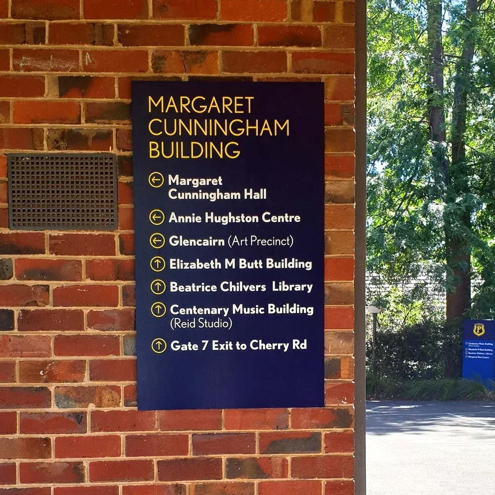 fintona-wall-mounted-wayfinding-sign.webp