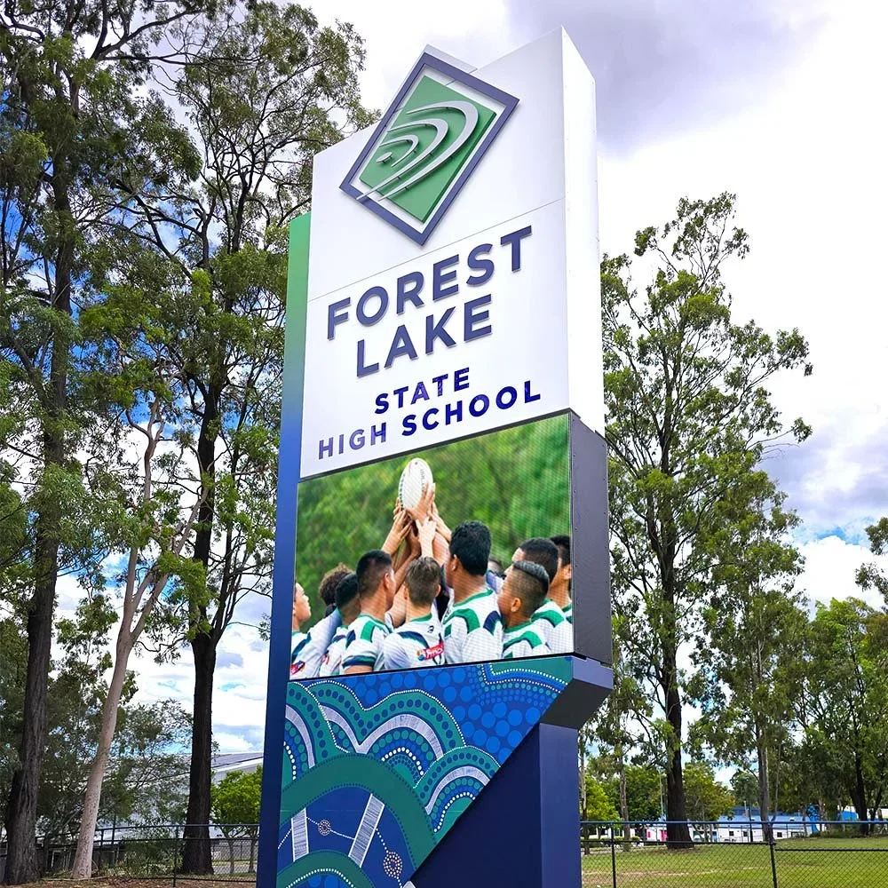 forest-lake-state-high-school-led-notice-board-sign.webp