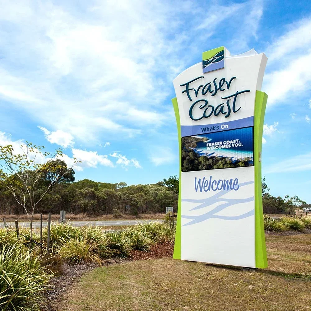 fraser-coast-highway-digital-message-board-sign.webp